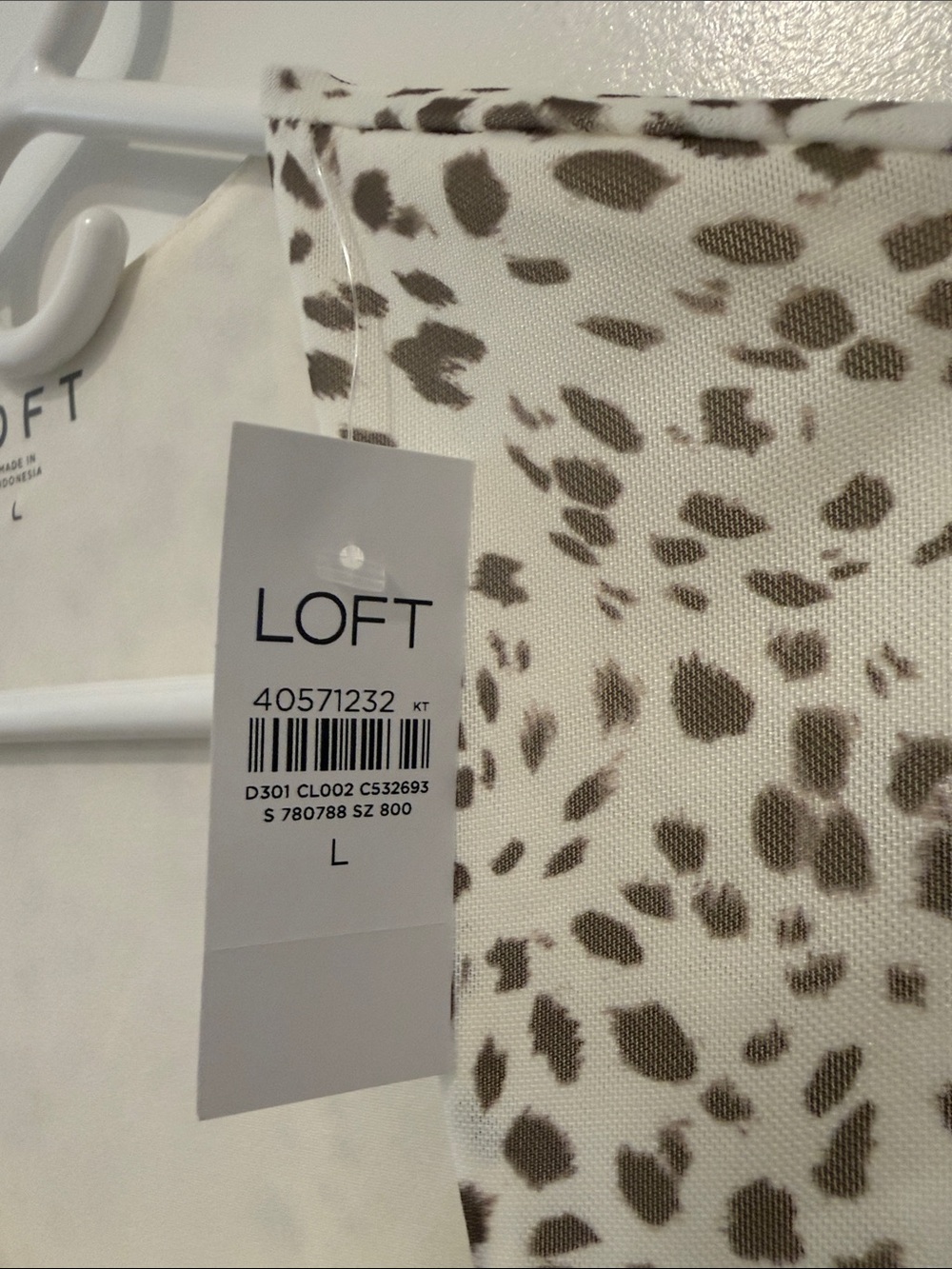 Cheetah Print Mesh Ruched Square Neck Top - Picture 3 of 7